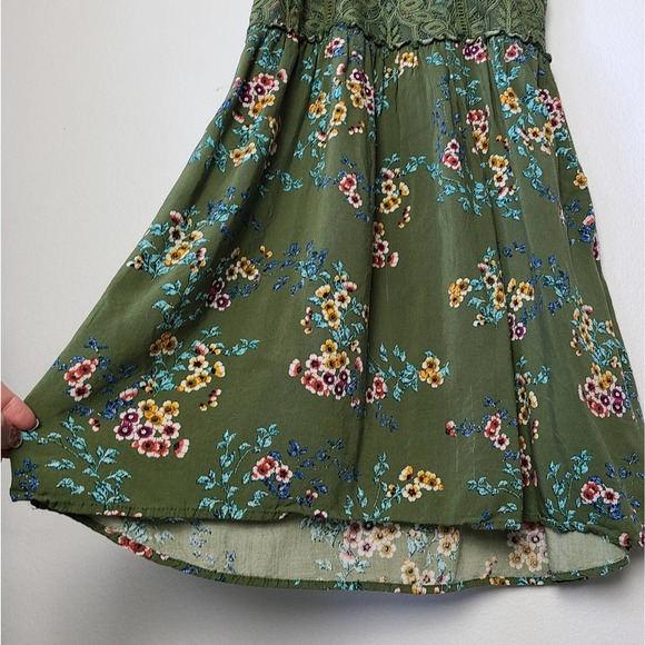 TARGET | GREEN DRESS - Picture 8 of 12